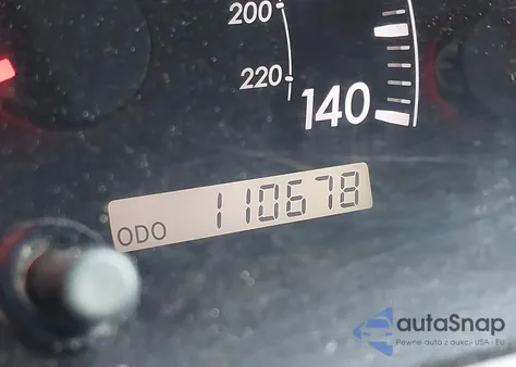 2005 Toyota Camry Xle z USA, uszkodzony, nr VIN 4T1BE30K85U103112